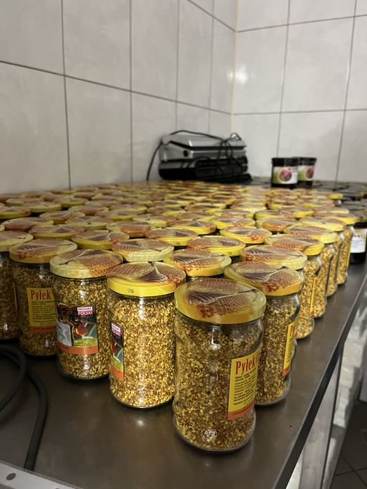 Miody z wlasnej pasieki