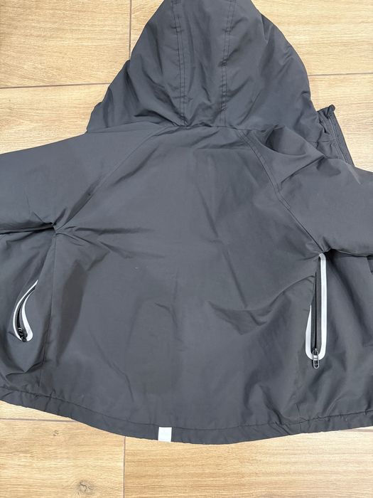 Продам дитячу куртку Reserved 122см