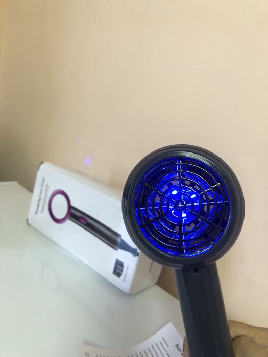 Продам  професійний фен