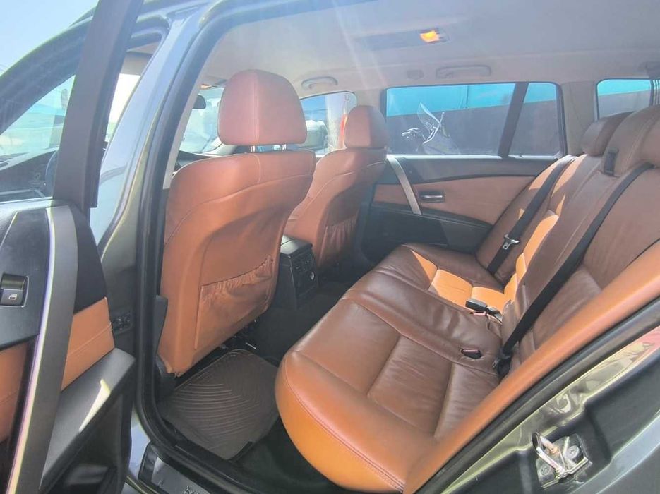BMW 525D Touring 2005 GPS Pele
