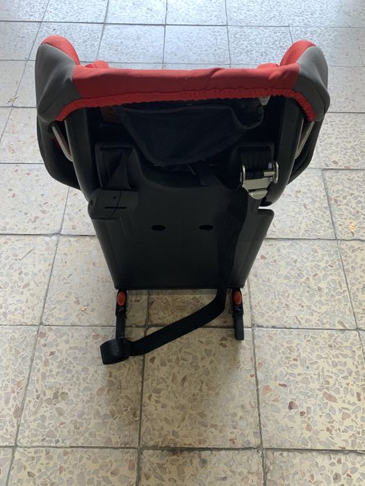 Cadeira para carro Chicco com ISOFIX Grupo 1 (9-18kg)