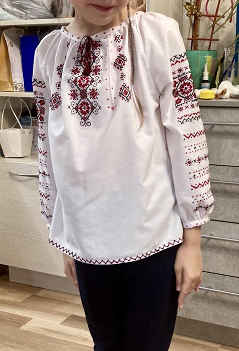 Вишиванка для дівчинки