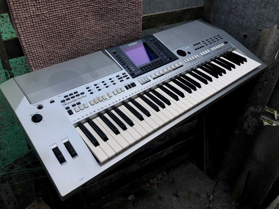 psr s700 - Купить синтезаторы Yamaha - Цена на OLX.ua