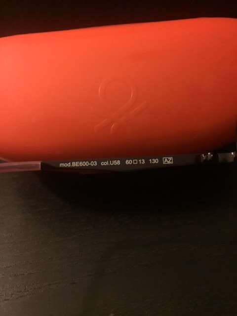 Óculos de Sol - United colours of Benetton