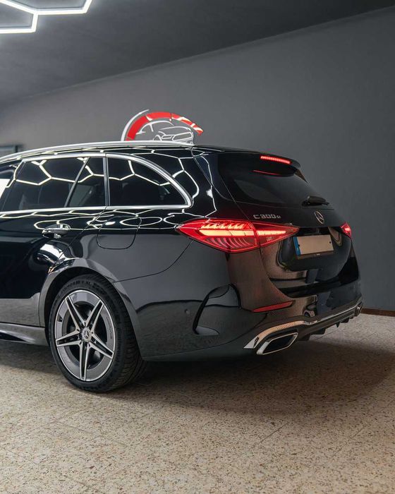 Mercedes-Benz C 300e  Hybrid AMG