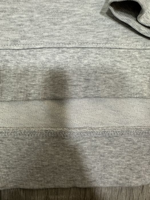 Светр сірий лонгслив Colin’s розмір S