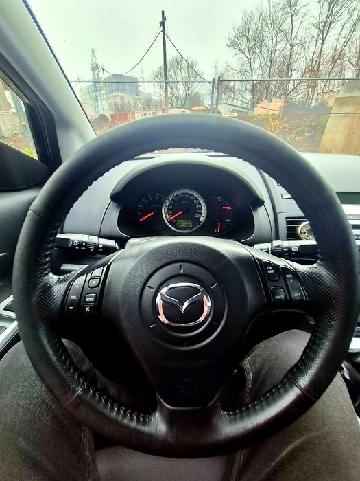 Продам Мазда 5 в хорошому стані