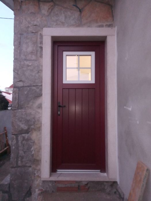 Portas e janelas oscilobatente Pvc