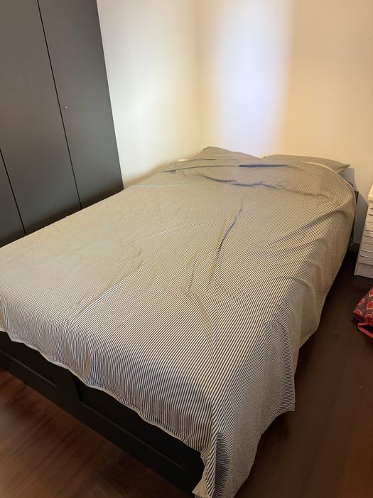 Cama Brimnes IKEA 140x200 + colchao