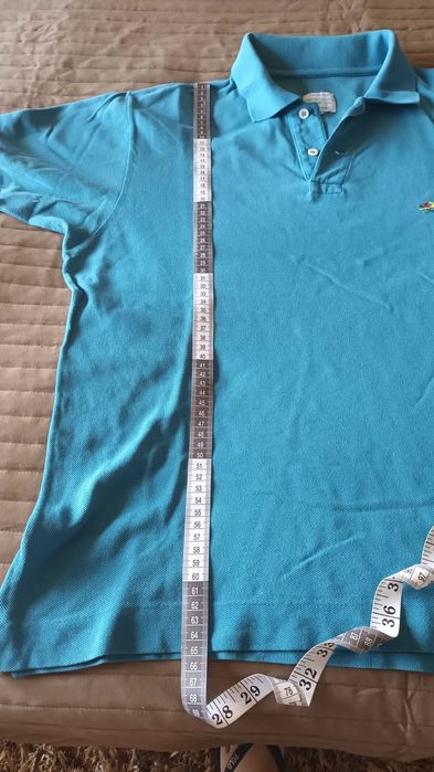 Polo azul da Benetton