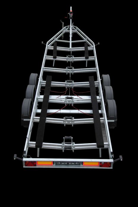 Nowa przyczepa podłodziowa PP-3500/3 osie DMC 3,5t Ładowność 5400 kg