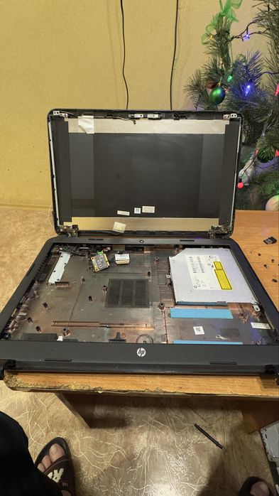 Ноутбук hp 250 корпус акумулятор клавіатура