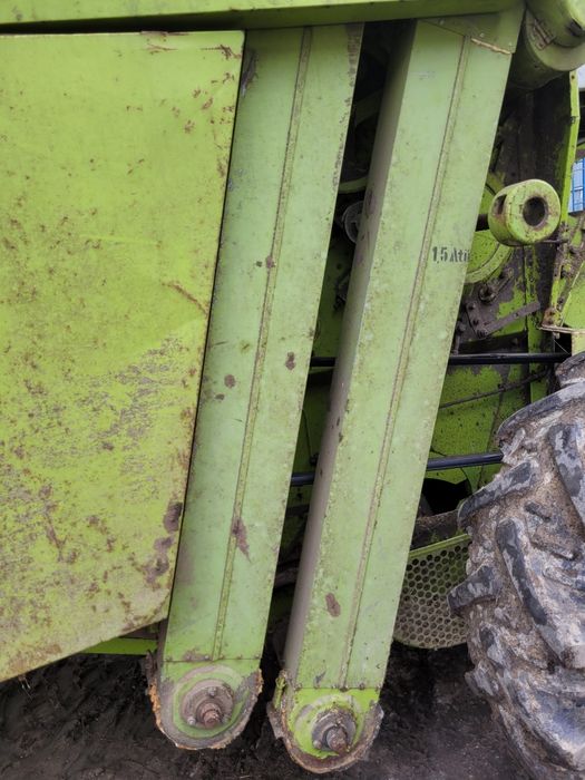 Podajnik claas protector