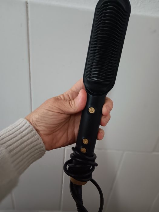 Escova alizadora eletrica