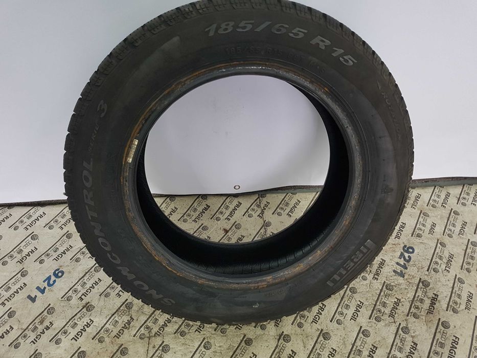 Opona Pirelli Snow Control Serie 3  185/65R15  185/65/15
