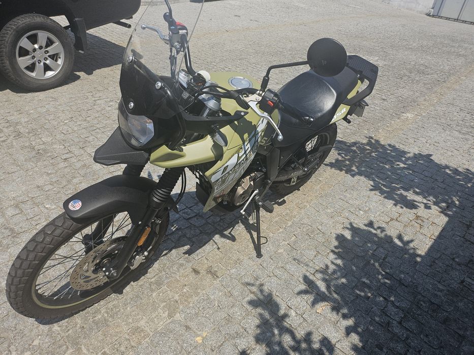 Moto UM DSR TT 125cc