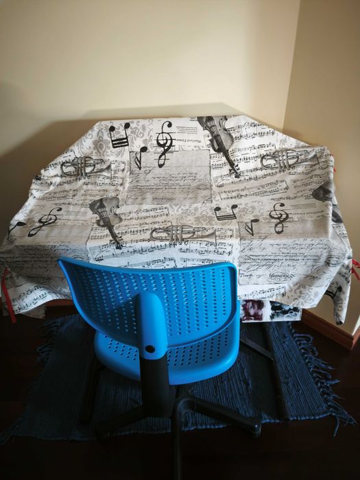 (pouco uso, bom estado) Órgão eletrónico / teclado Yamaha EZ-200