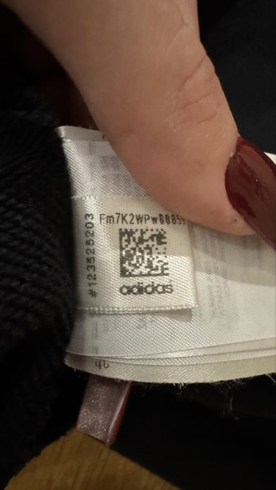 Файне кроп худі від Adidas