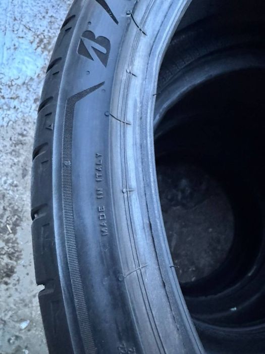 255/35R22 Bridgestone 24p