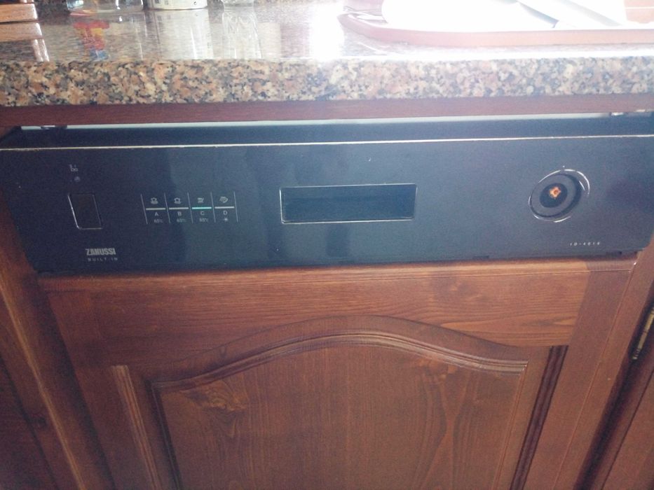 Maquina lavar loiça a funcionar