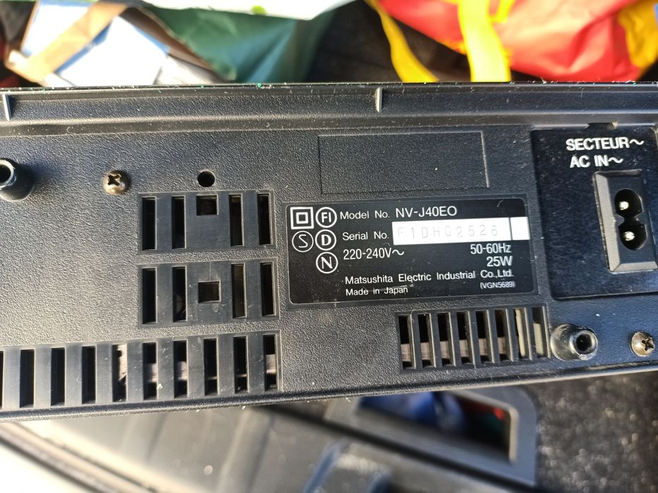 Leitor e gravador de vídeo VHS Panasonic