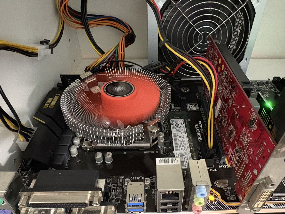 Cooler CPU Compatível Intel e AMD