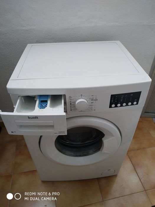 Máquina de lavar roupa Kunft 7G