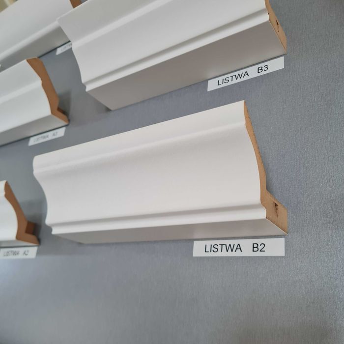 Listwa wieńcząca B2 surowa długość 280 cm + wklejona podstawka