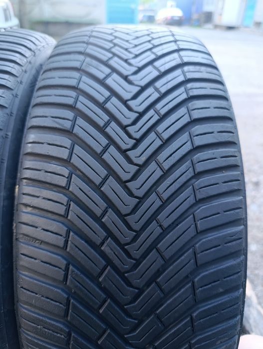 215/50/18 Continental All season contact