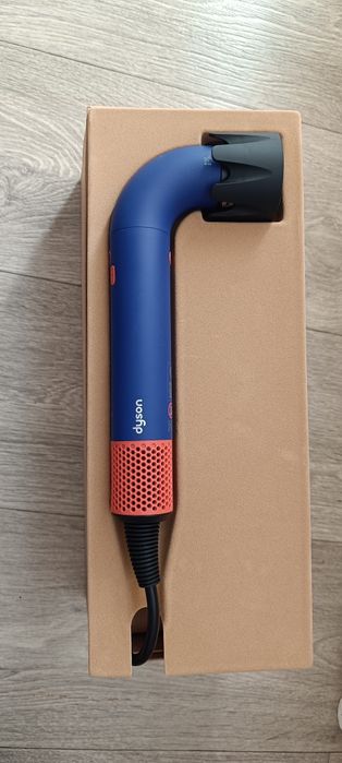 Фен  Dyson Supersonic