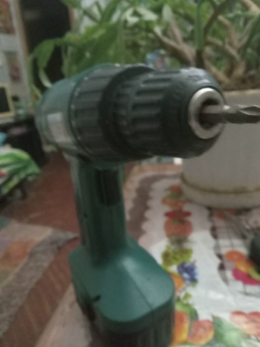 Аккумуляторный шуруповерт 18V