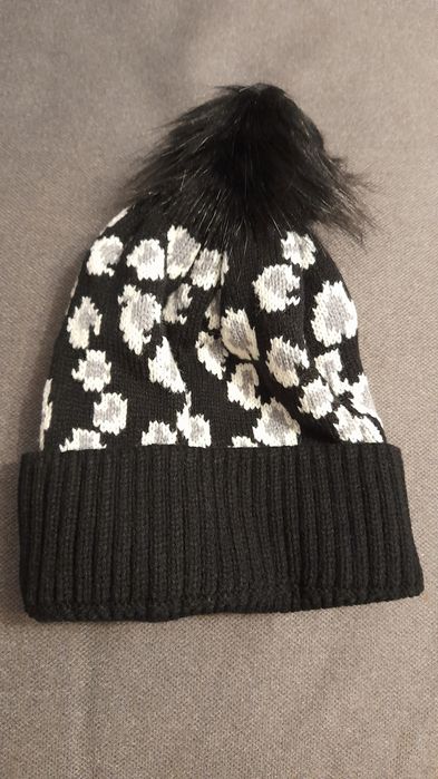 Czapka dziewczęca pantera panterka z pomponem nowa