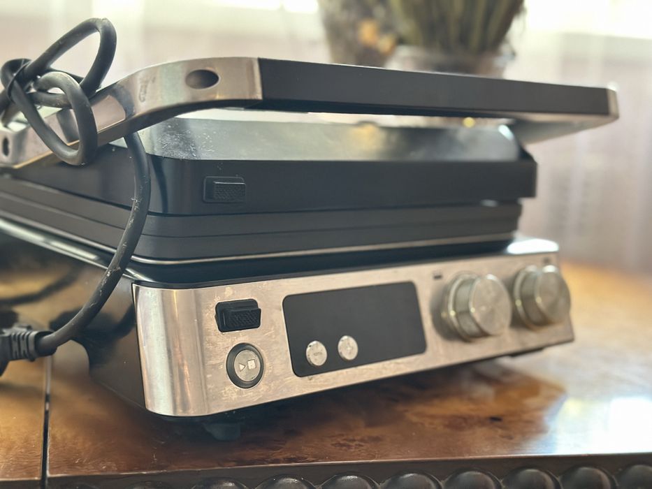 Продам електричний гриль Delonghi MultiGrill 900