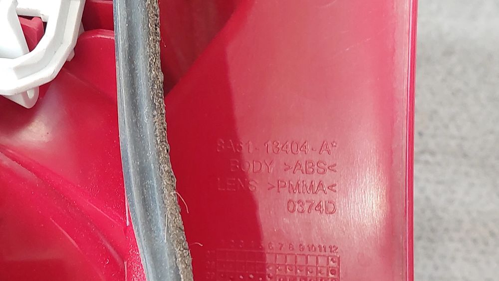 Farolim direito FORD Fiesta VI (CB1, CCN)