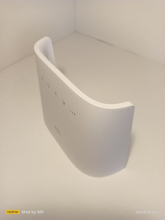 Router LTE na kartę SIM LTE 4G WiFi 5GHz gniazdo tel modem TCL HH63V1S