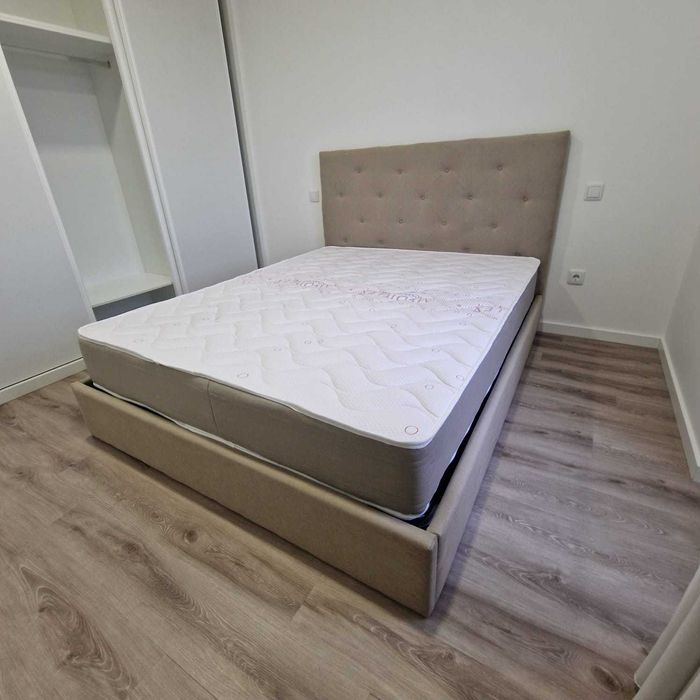 Camas de Casal Estofadas de Luxo 199€ Disp. em Várias Cores! 190x140m!