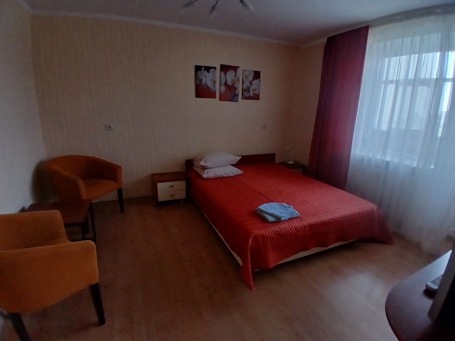 Здаю подобово   1 к. квартиру по вул. Незалежності 2, 5 поверх