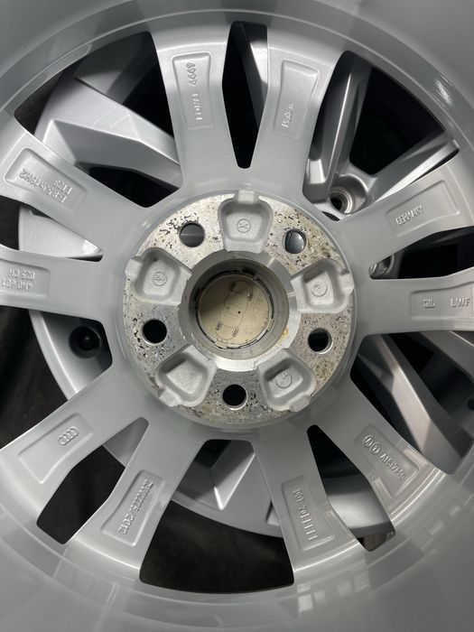 Диски R19 5x112 Et28 8.5J. Audi Q7 Q5 Q3 A8 A7 A6 C8 C7 A5 A4 VW Touar
