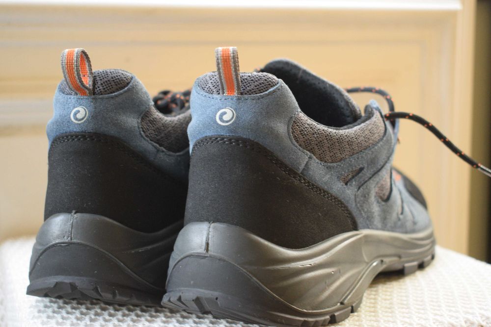 замшевые кроссовки полуботинки Sherpa р. 43 Made in Romania