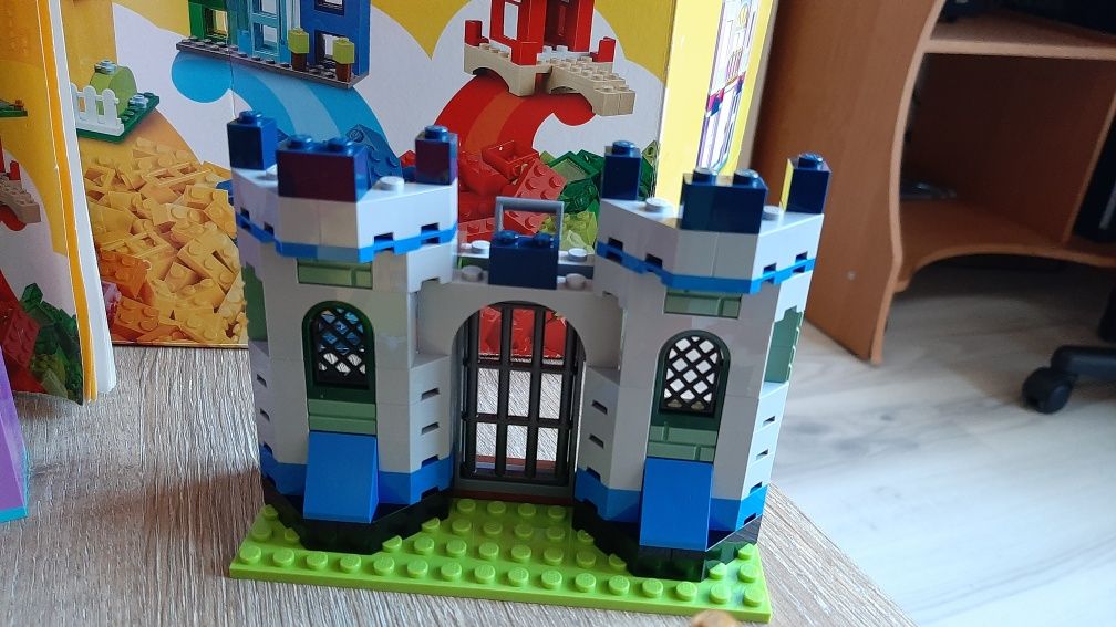 Lego 10703 castle sales