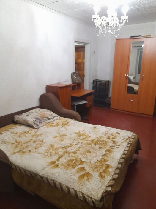 Здаю 2ух кімнатну квартиру  кірпічний дім  всі  зручност.Вільна .