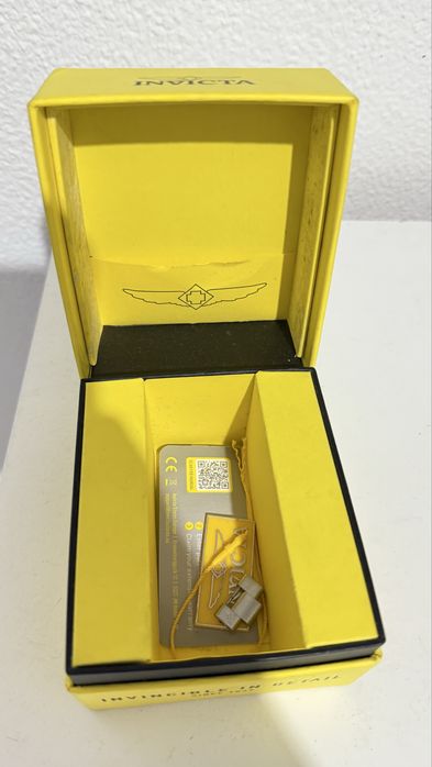 Relógio Invicta Dourado/Preto – Estilo Submariner – Como Novo + Caixa Original
