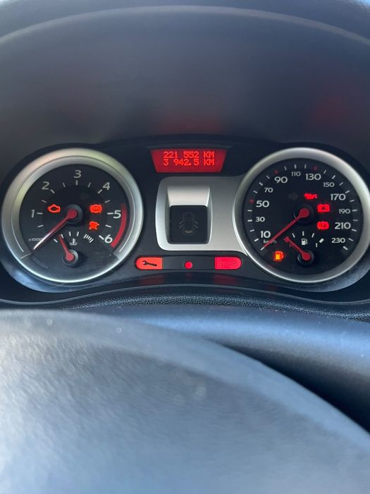 Renault Clio 3 1.5 dci rip curl