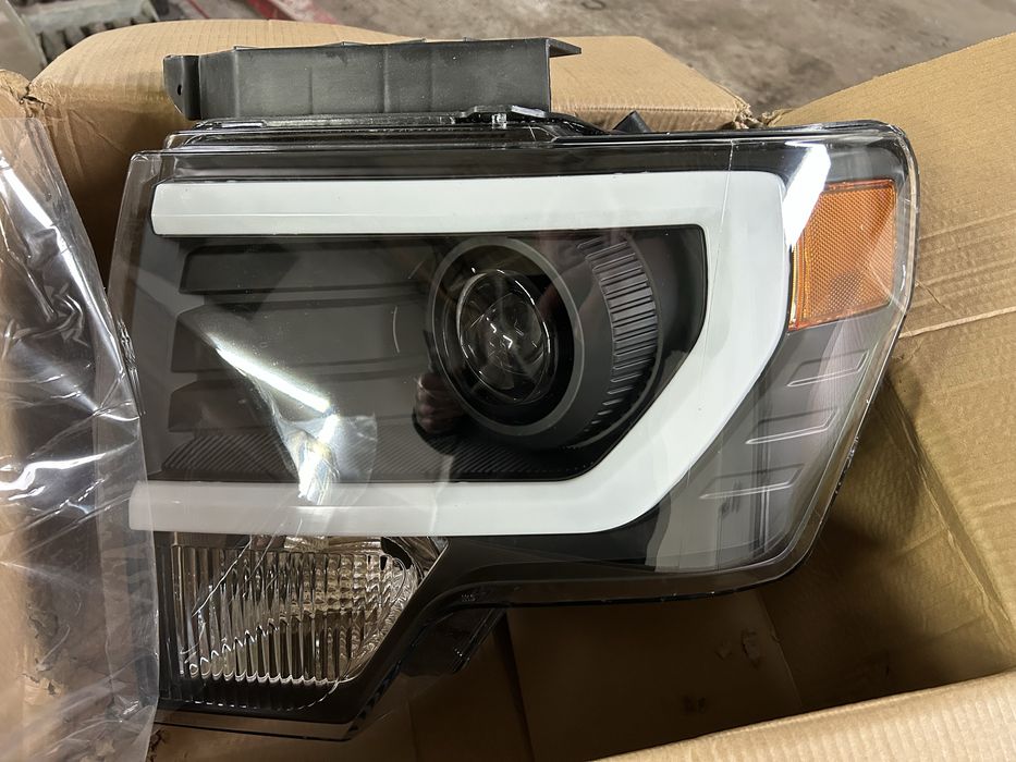 Ford f150 lampy przod z drl