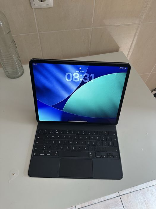 Ipad Pro 12.9-inch 4th generation Wifi + Cellular - mais