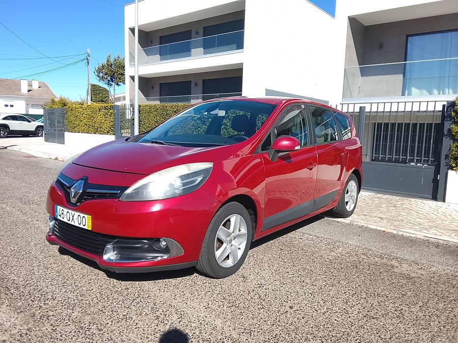 Renault Grand Scenic 2012, 7-seater, 1.6 dCi (In good condition)