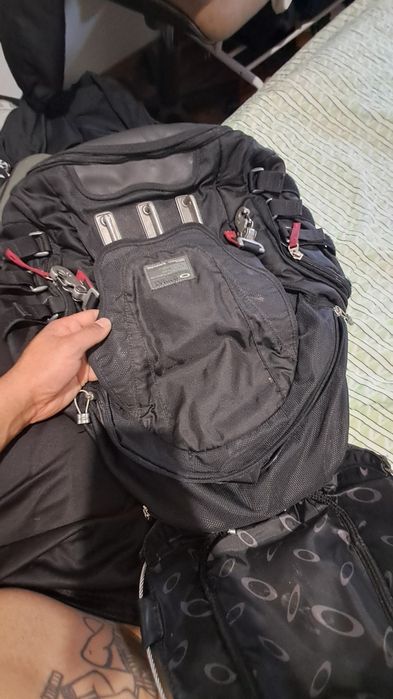 Mochila oakley kitchen