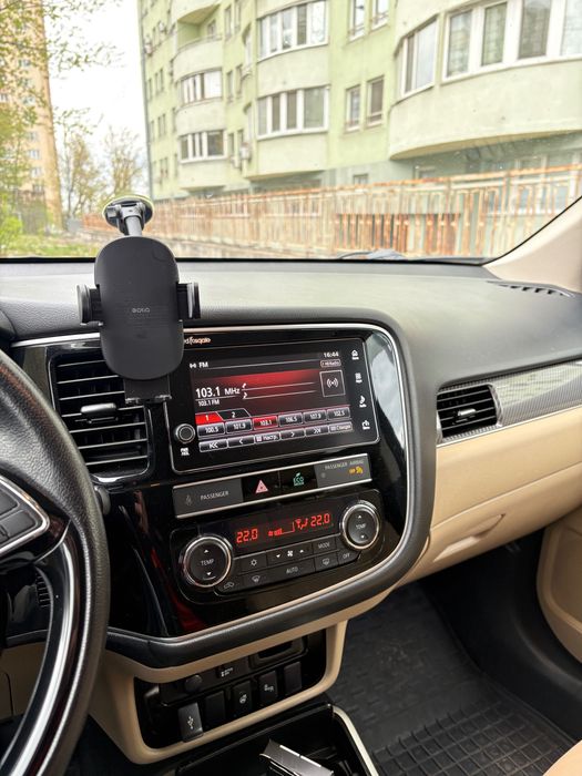 Mitsubishi Outlander 2019