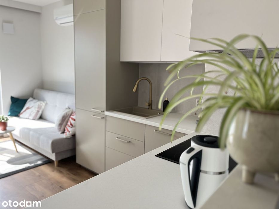2 pokoje, Legnicka Residence,klimatyzacja, balkon,sala fitness w cenie