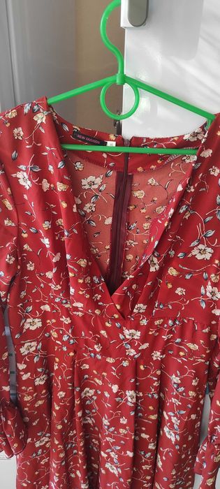 Жіноча сукня на весну